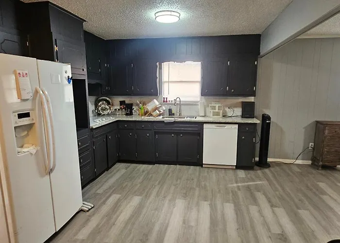 Wi35 & I20 Queen! Holiday home